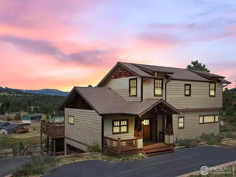 511 Whispering Pines Dr, Estes Park, CO 80517