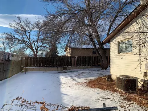 327 E 17th Ave, Longmont, CO 80504 photo 2