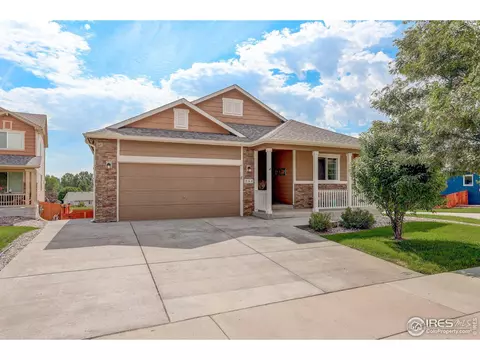 944 Campfire Dr, Fort Collins, CO 80524