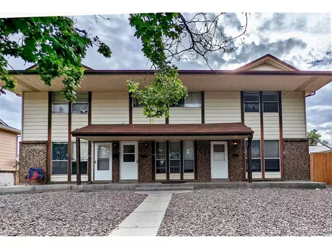 38 Lansing St, Aurora, CO 80010