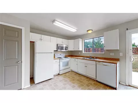 5003 E 111th Pl, Thornton, CO 80233 photo 8