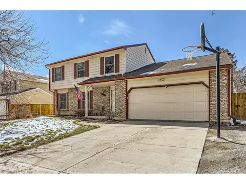 17117 Evans Dr, Aurora, CO 80013 photo 2
