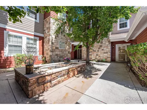 3305 Molly Ln, Broomfield, CO 80023