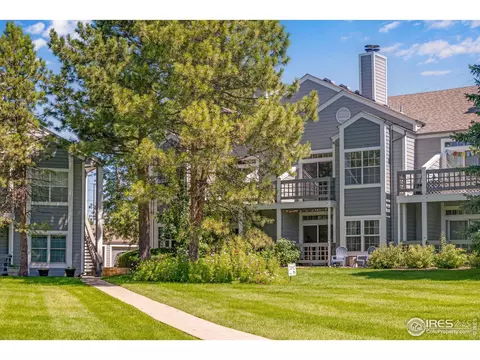 7462 Singing Hills Dr, Boulder, CO 80301 photo 2