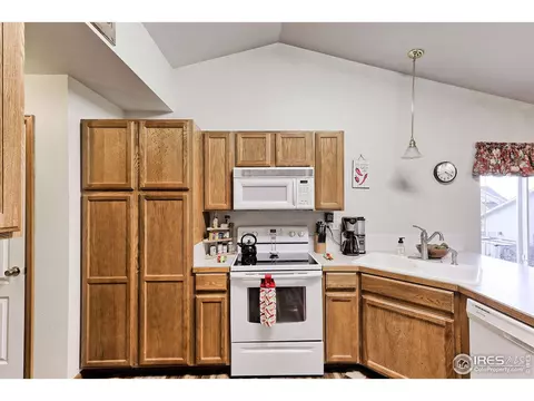 322 53rd Ave Ct, Greeley, CO 80634 photo 6