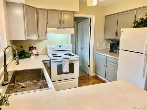 5226 Estes Cir, Arvada, CO 80002 photo 9