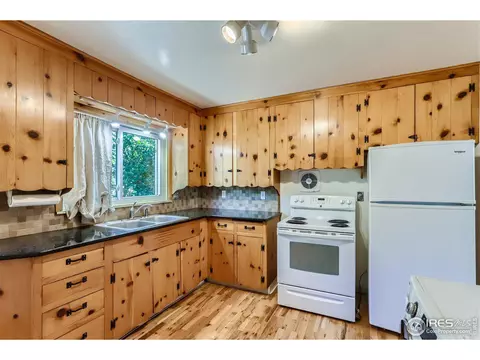 1070 9th St, Boulder, CO 80302 photo 11