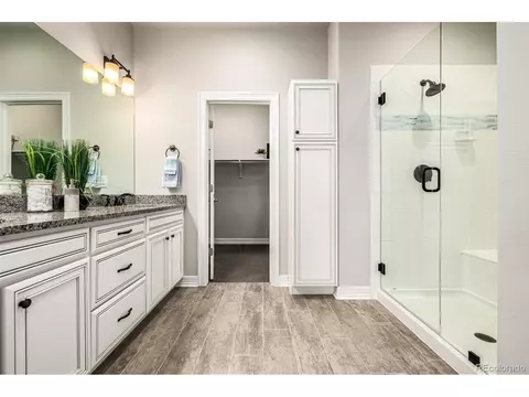 Bath - 22654 E Henderson Dr, Aurora, CO 80016 photo 1 of 5
