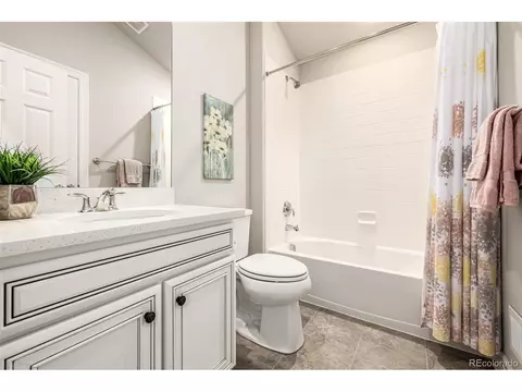 Bath - 22654 E Henderson Dr, Aurora, CO 80016 photo 4 of 5