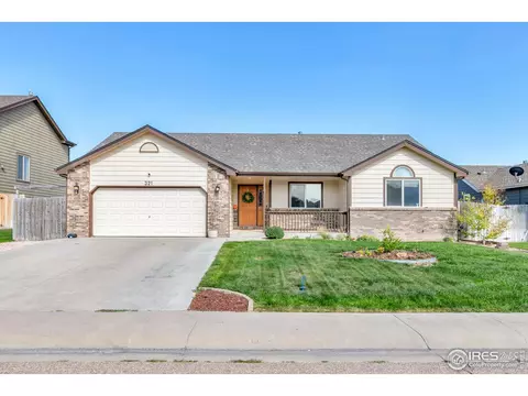 321 S Maple Ave, Eaton, CO 80615