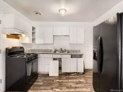 Kitchen - 9629 E 19th Ave, Aurora, CO 80010 photo 1 of 2
