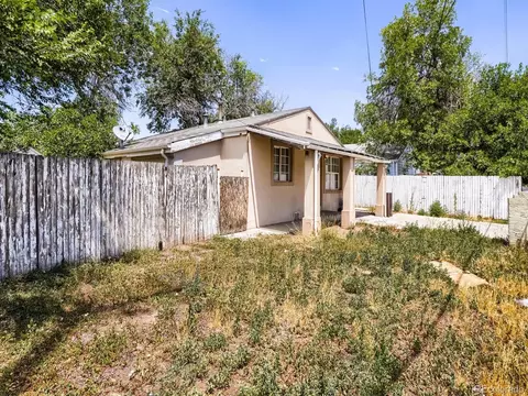 Exterior - 9629 E 19th Ave, Aurora, CO 80010 photo 4 of 7