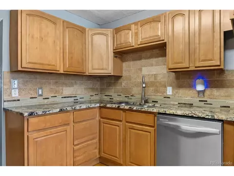Kitchen - 1461 E 95th Ave, Thornton, CO 80229 photo 4 of 5