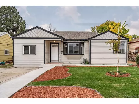 1648 Macon St, Aurora, CO 80010 photo 1