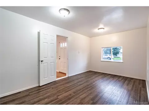 1648 Macon St, Aurora, CO 80010 photo 8
