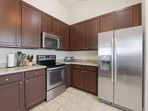 Kitchen - 7243 S Millbrook Ct #E, Aurora, CO 80016 photo 2 of 3