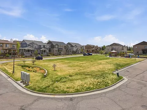 View/Area - 7243 S Millbrook Ct #E, Aurora, CO 80016 photo 1 of 5
