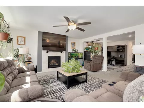 27630 E 7th Ln, Aurora, CO 80018 photo 9