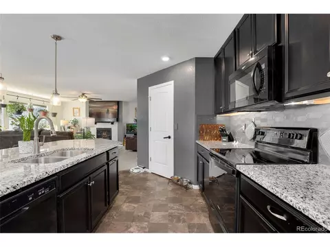 27630 E 7th Ln, Aurora, CO 80018 photo 16
