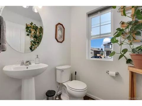 27630 E 7th Ln, Aurora, CO 80018 photo 21