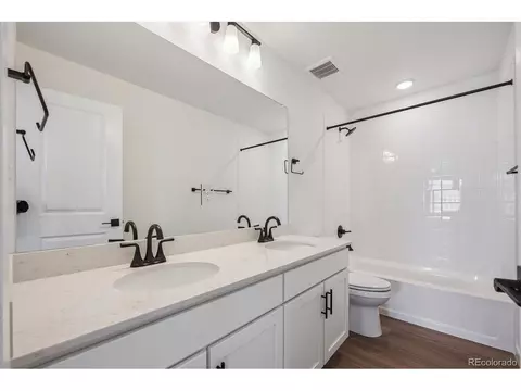 Bath - Undisclosed, Longmont, CO 80504 photo 2 of 5