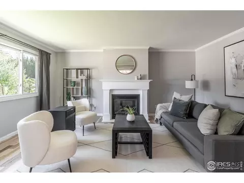 7357 Glacier View Rd, Longmont, CO 80503