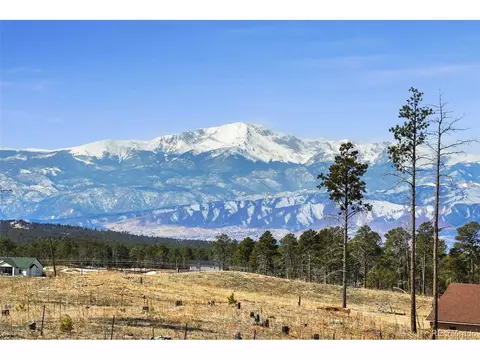 2 Forest Heights Cir, Colorado Springs, CO 80908