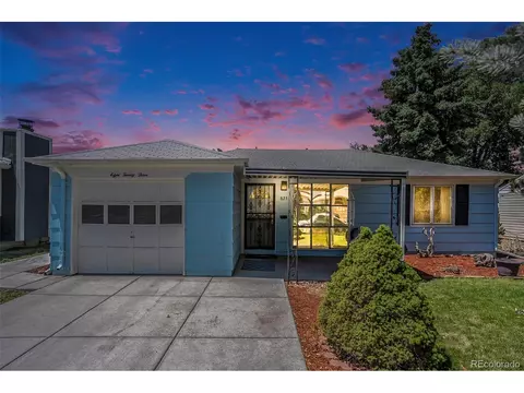 823 Geneva St, Aurora, CO 80010