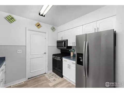 1704 E 97th Dr, Thornton, CO 80229 photo 9