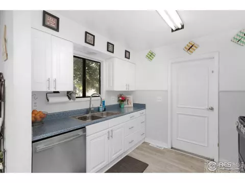 1704 E 97th Dr, Thornton, CO 80229 photo 5