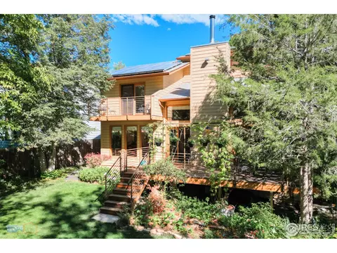 564 Locust Pl, Boulder, CO 80304 photo 2