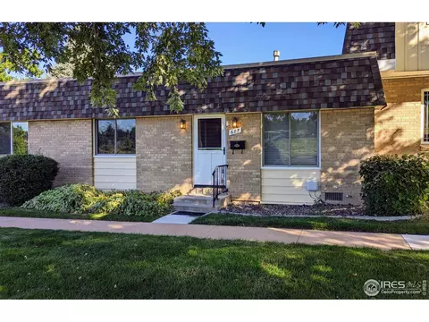 687 S Zinnia Ct, Lakewood, CO 80228