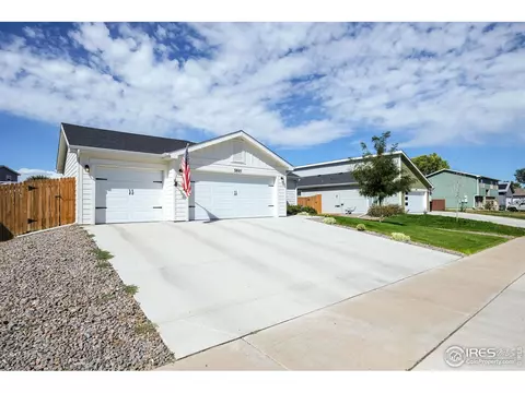 3805 Dove Ln, Evans, CO 80620 photo 4