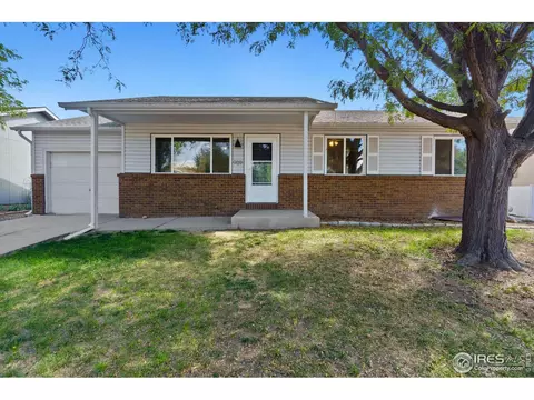909 Foothills Ct, Windsor, CO 80550
