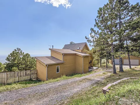 207 Sunrise Ln, Boulder, CO 80302 photo 2