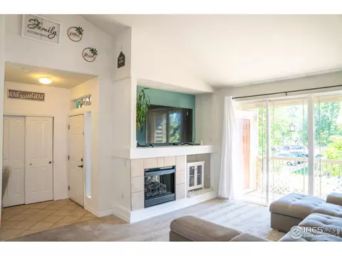 804 Summer Hawk Dr #11000-11204, Longmont, CO 80504