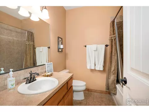 560 Windom Peak Ln, Berthoud, CO 80513 photo 18