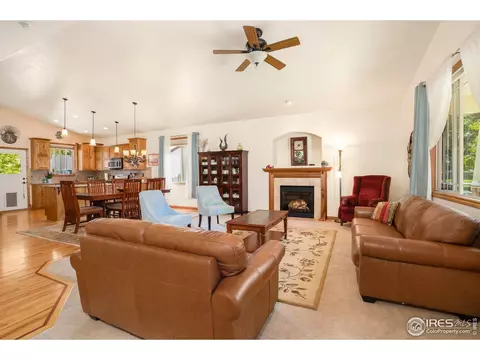 560 Windom Peak Ln, Berthoud, CO 80513 photo 4