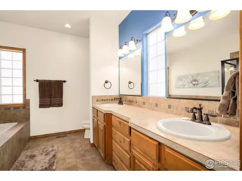 560 Windom Peak Ln, Berthoud, CO 80513 photo 15