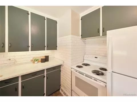 Kitchen - 5185 Beach Ct, Denver, CO 80221 photo 4 of 4