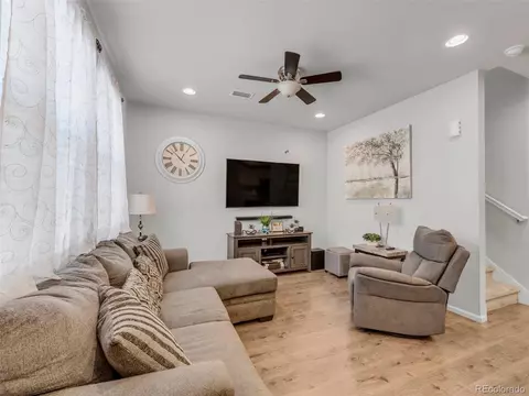 16168 Elk Dr, Denver, CO 80239 photo 3