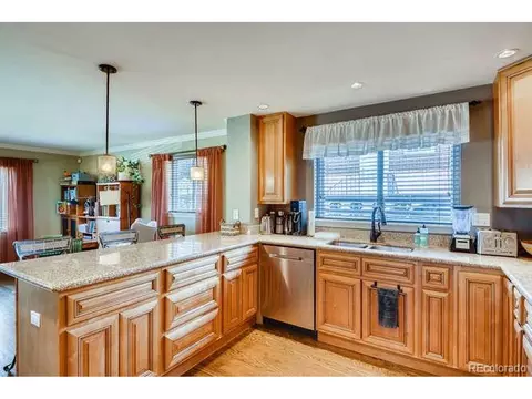 Kitchen - 4805 W 11th Ave, Denver, CO 80204 photo 2 of 9