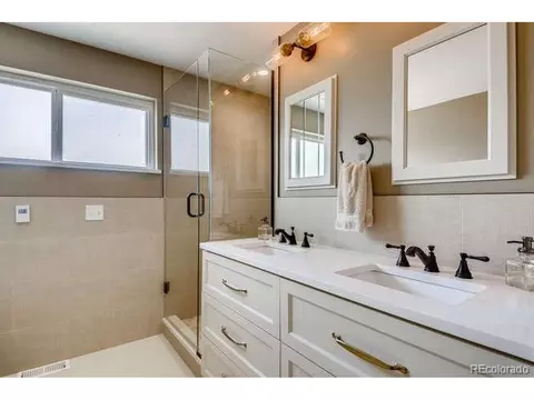 Bath - 4805 W 11th Ave, Denver, CO 80204 photo 1 of 7