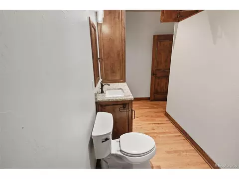 Bath - 4805 W 11th Ave, Denver, CO 80204 photo 7 of 7