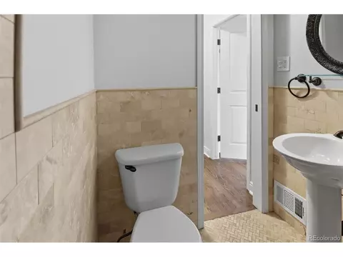 Bath - 4805 W 11th Ave, Denver, CO 80204 photo 5 of 7