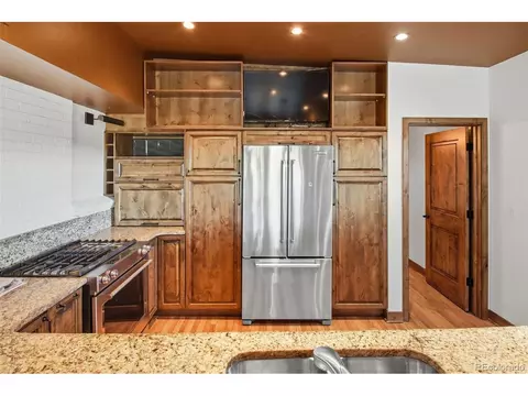 Kitchen - 4805 W 11th Ave, Denver, CO 80204 photo 6 of 9