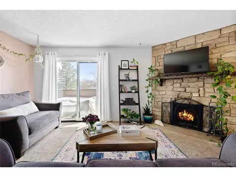 209 Wright St #204, Lakewood, CO 80228