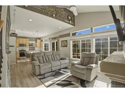 Living - Undisclosed, Aurora, CO 80019 photo 1 of 2
