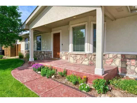 704 Cornerstone Dr, Windsor, CO 80550 photo 1