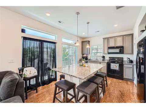 26258 E Maple Dr, Aurora, CO 80018 photo 8